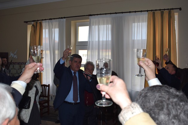 Brinde aos militares e ao 16 de Mar&ccedil;o