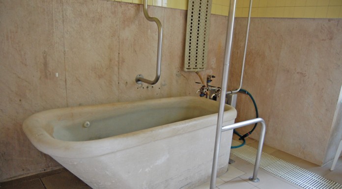 Banheira do Hospital Termal em monumento no Brasil