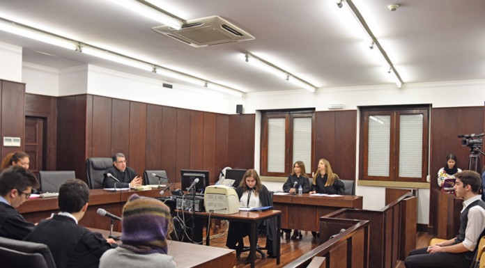 Justiça para Todos leva alunos da Escola Bordalo Pinheiro ao Tribunal