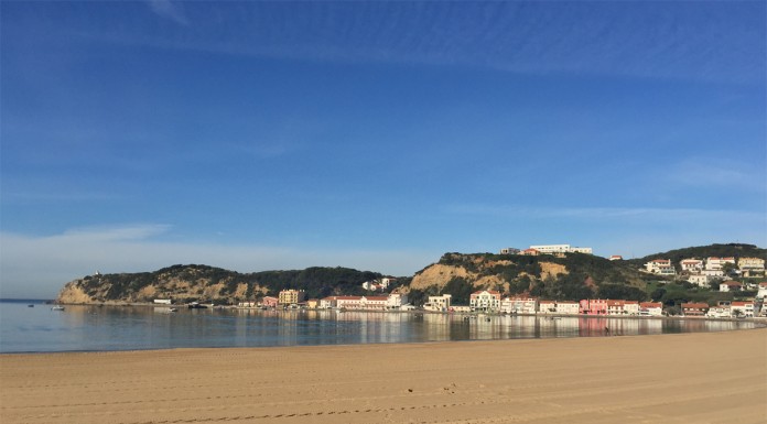 Vamos limpar a praia de São Martinho do Porto?