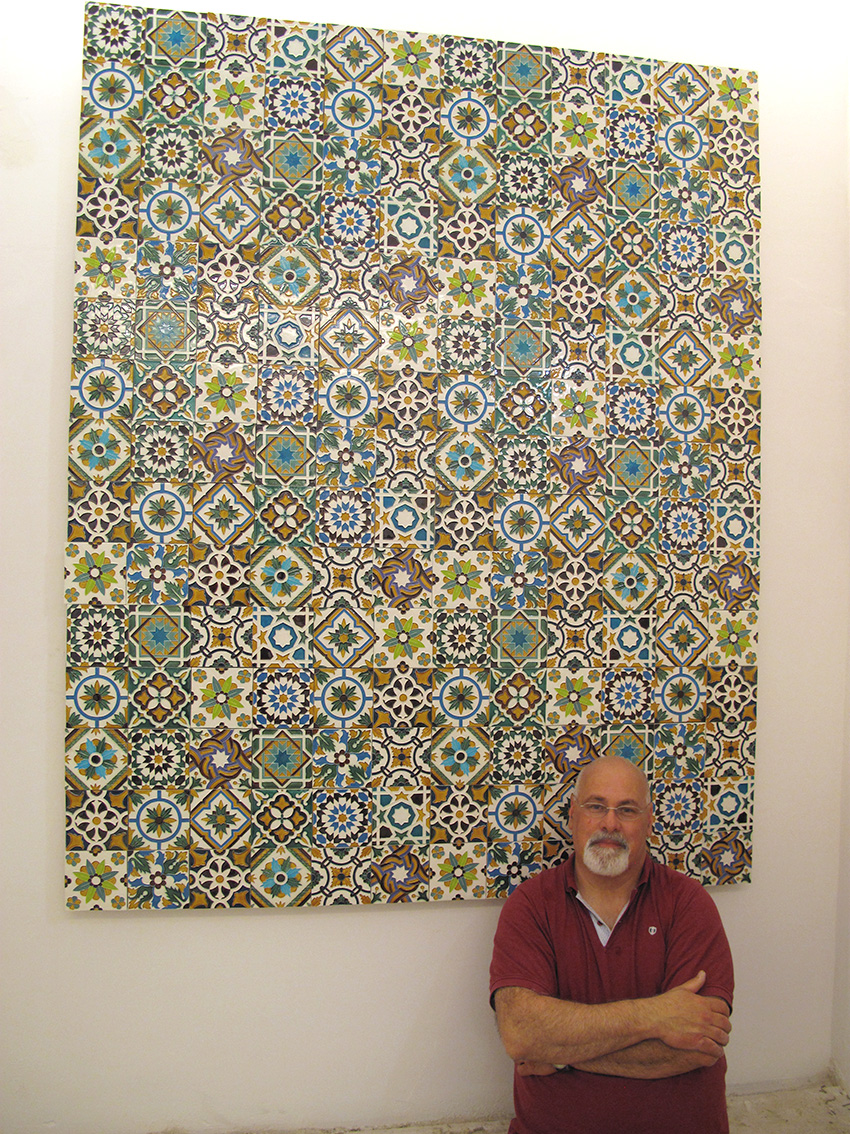 José Sá Nogueira junto ao painel