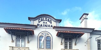 Fachada da Estação da CP nas Caldas
