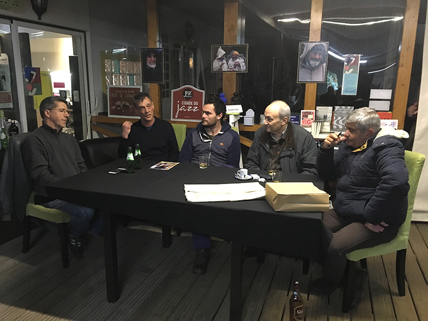 “Viajar é preciso. Viver, talvez.  Mas viajar é preciso”