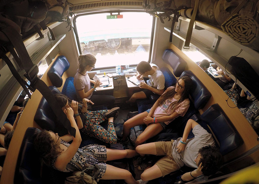 Carolina Ribeiro com os seus amigos