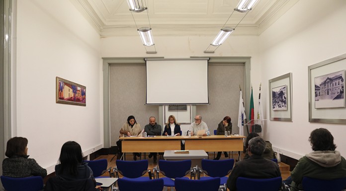 Comissão de utentes do CHO põe lugares à disposição Comissão de utentes do CHO