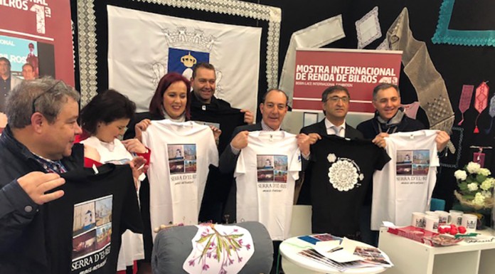 Renda de bilros serrana na Galiza Desfile de Moda na Galiza