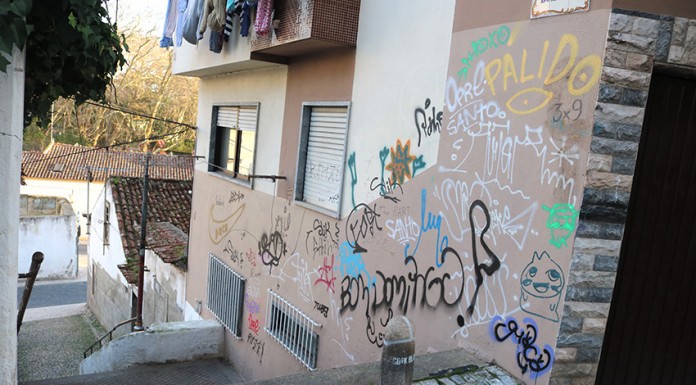 Nas Caldas há tags nas paredes, portas e janelas, nos sinais, montras e muros Graffiti nas Caldas