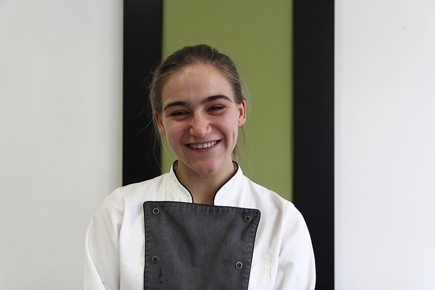 Margarida Cruz é finalista do curso de técnico de Cozinha e Pastelaria na EHTO
