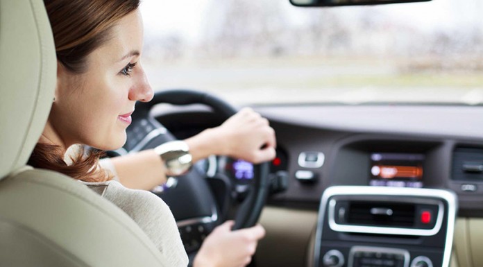 Para o que olham as mulheres quando compram um carro? Além do preço, claro. Gazeta das Caldas