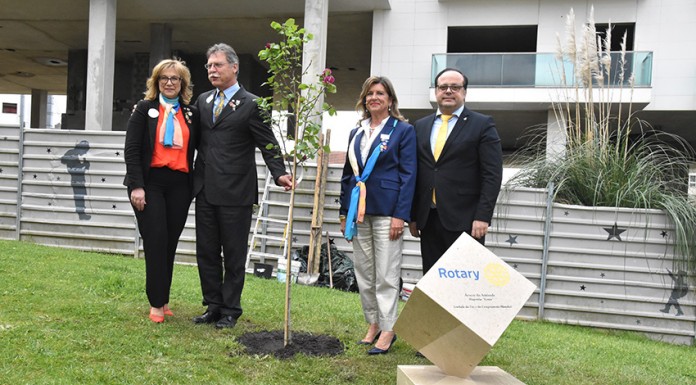 Caldas recebeu cerca de 200 rotários em Assembleia Distrital Os rotários plantaram uma “árvore da amizade”