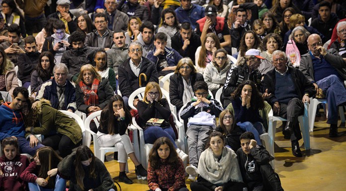 Bilhetes para o Caldas-Aves “voaram” Gazeta das Caldas
