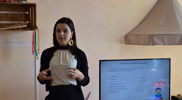 Os castigos às crianças devem ser pontuais e os elogios constantes Castigos e Elogios - Gazeta das Caldas