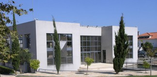 Cadaval: Associações do concelho recebem mala “NeuroSénior”