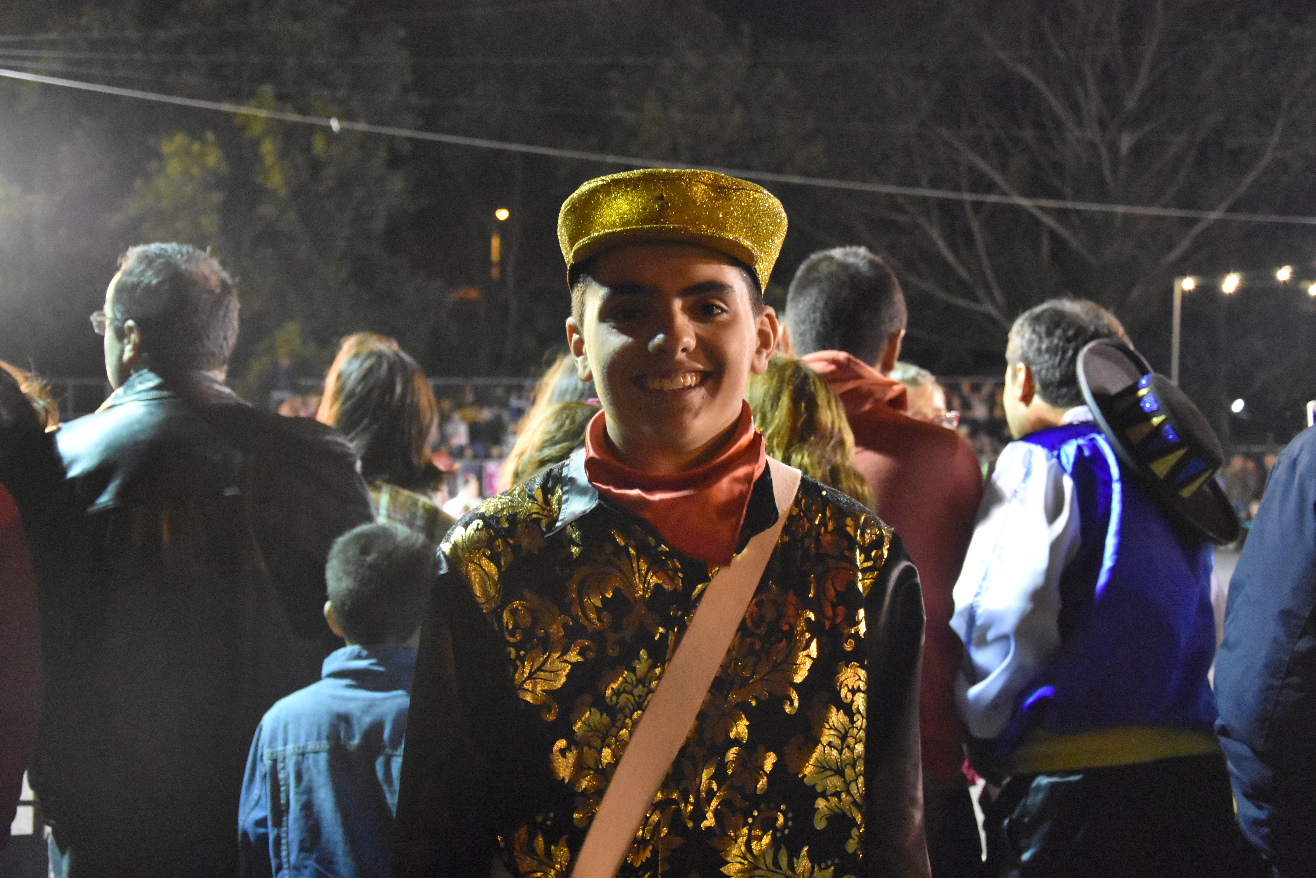 Praça Pública - Porque é que vem às marchas populares? - Gazeta das Caldas