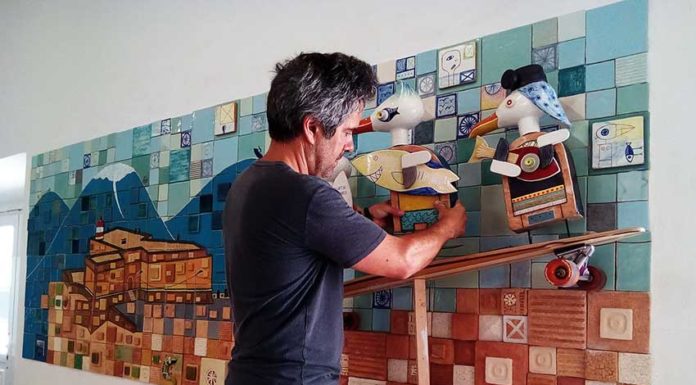 Mário Reis inaugura novos painéis de cerâmica na Nazaré Mário Reis, Nazaré - Gazeta das Caldas