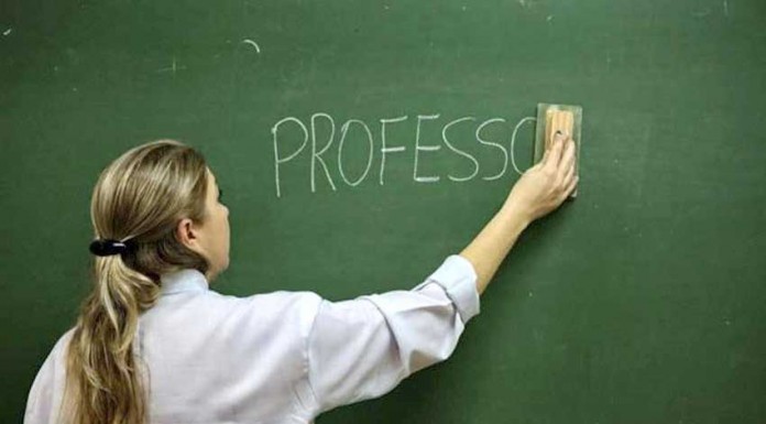 Escolas Bordalo Pinheiro e D. João II aderiram à greve das reuniões de avaliação Gazeta das Caldas