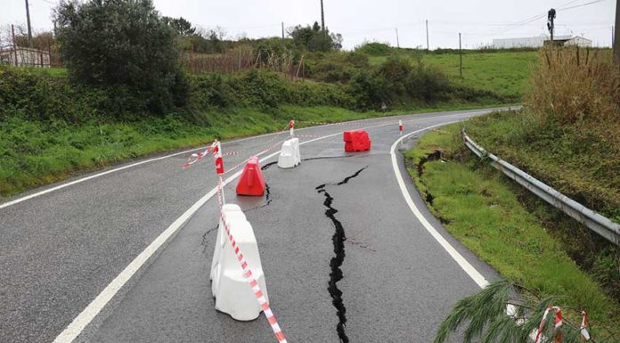 Troço que abateu da EN360 só deve ser arranjado no final do ano Gazeta das Caldas