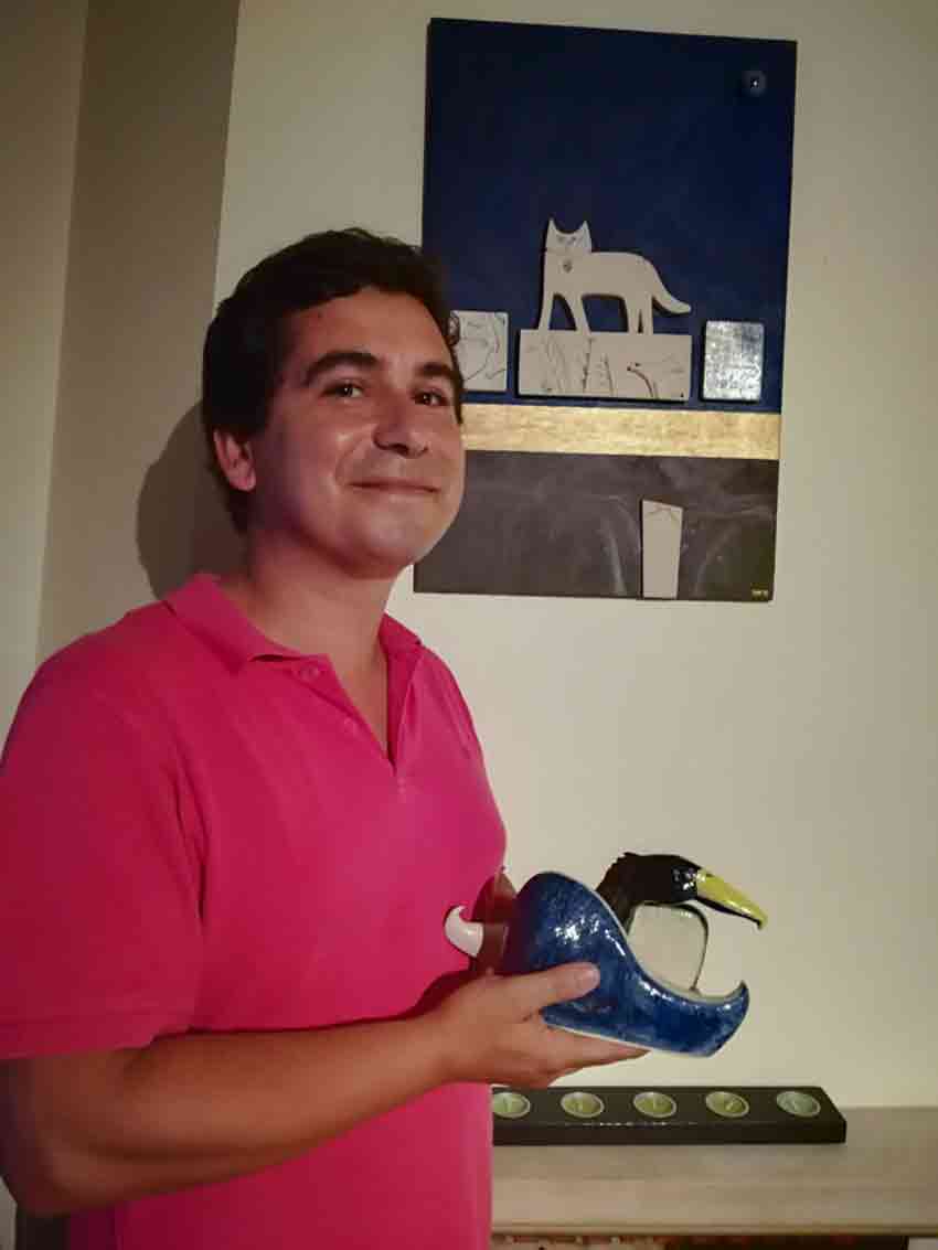 Ivo Correia está a criar uma colecção  de fachadas de prédios caldenses