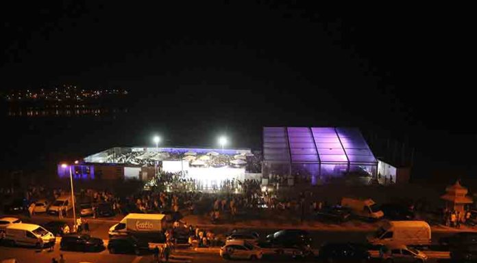 Milhares de pessoas na Festa Branca da Foz Gazeta das Caldas