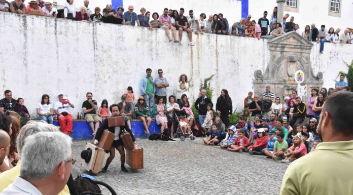O fim-de-semana em que Óbidos se rende às artes de rua Gazeta das Caldas