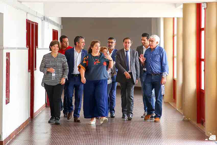 Secretária de Estado Adjunta e da Educação acompanhou abertura do ano lectivo na Nazaré