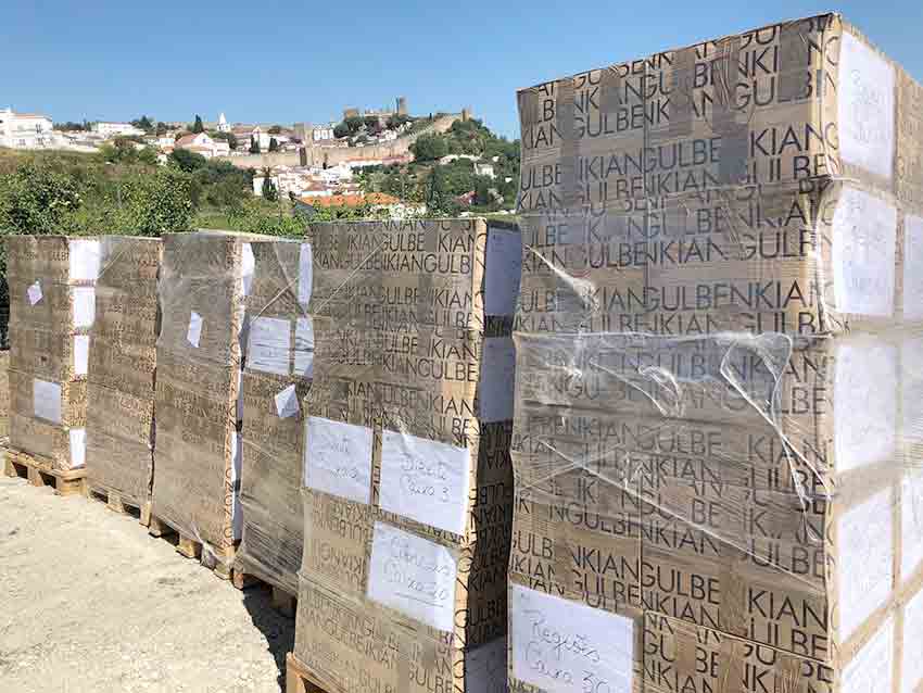 Hotel literário de Óbidos recebe 20 mil livros da Gulbenkian