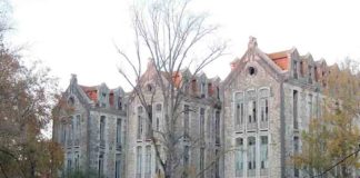 Gazeta das Caldas - Pavilhões do Parque