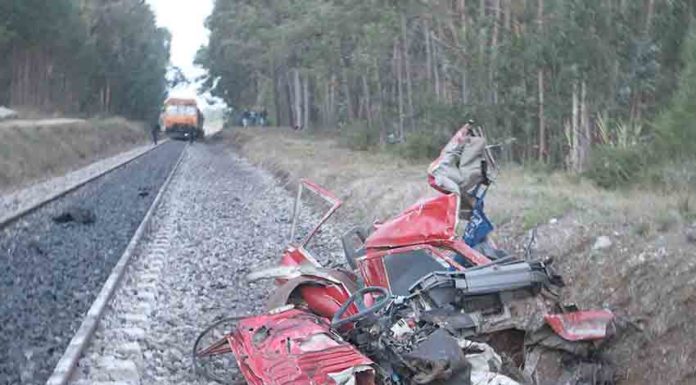Choque com jipe causa descarrilamento de comboio no Bouro Gazeta das Caldas - acidentes