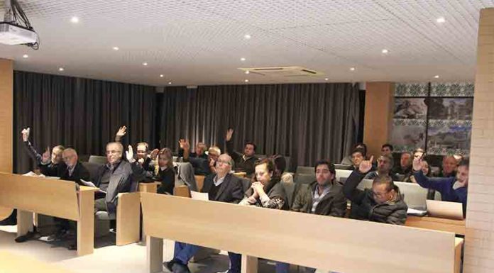 Câmara das Caldas mantém impostos para 2019, oposição aponta falta de justiça social Gazeta das Caldas - Assembleia Municipal