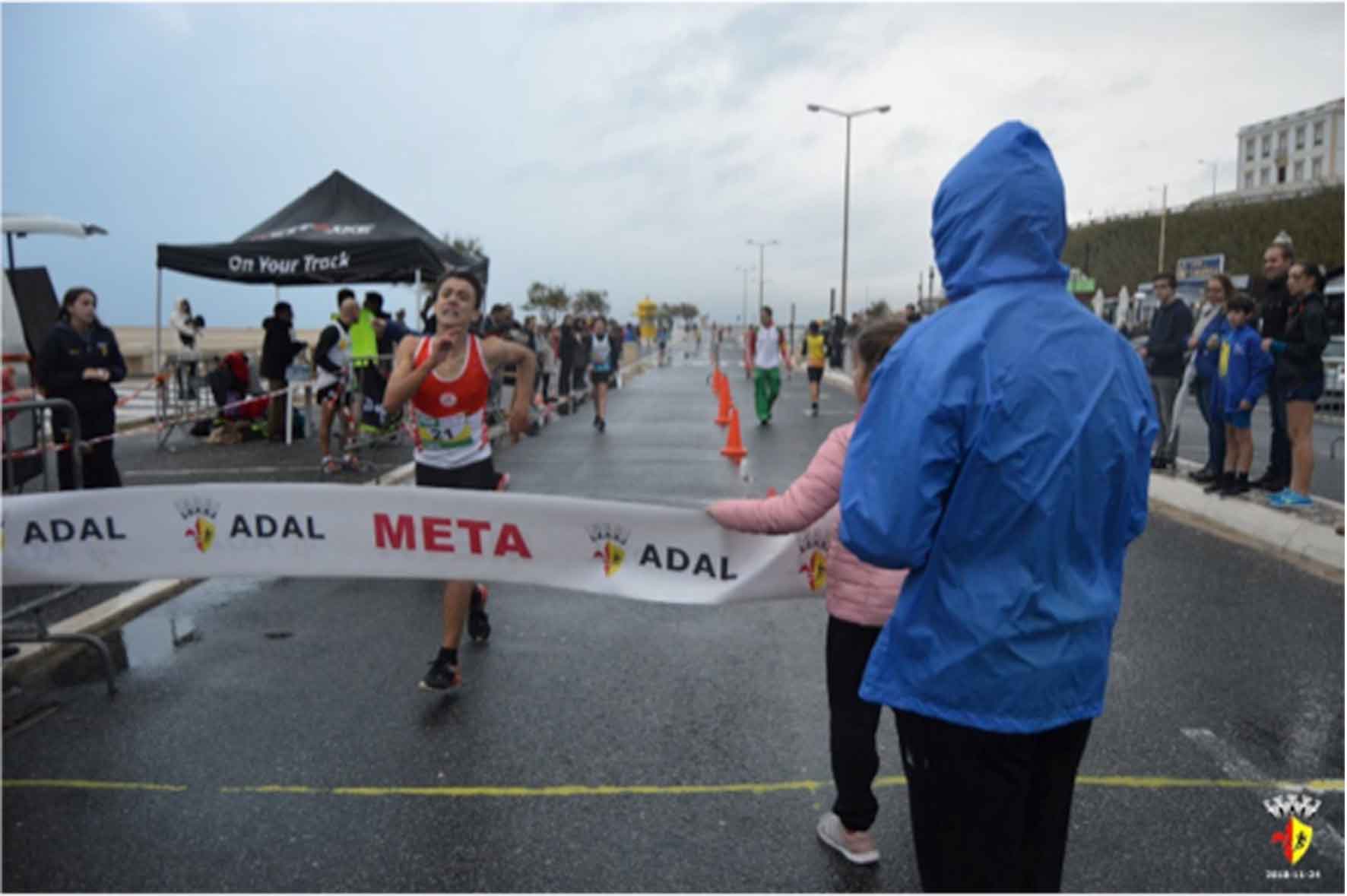 Arneirense vitorioso no Caldas a marchar