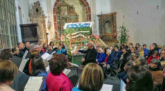 Coral das Caldas deu boas-vindas ao novo ano na Igreja do Espírito Santo Gazeta das Caldas - Coral das Caldas