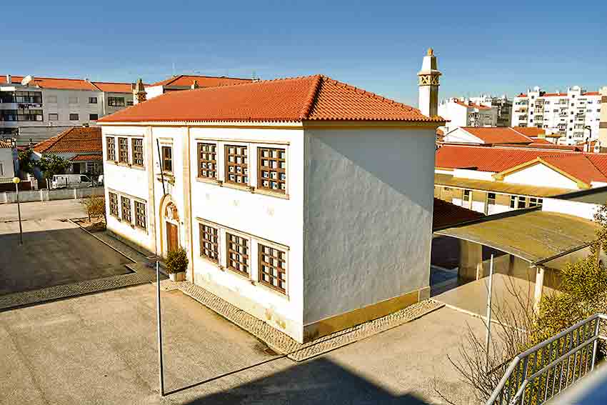 Escola-Básica-do-Bairro-da-Ponte Gazeta das Caldas - A votação para as eleições vai continuar a decorrer na Escola Básica do Bairro da Ponte