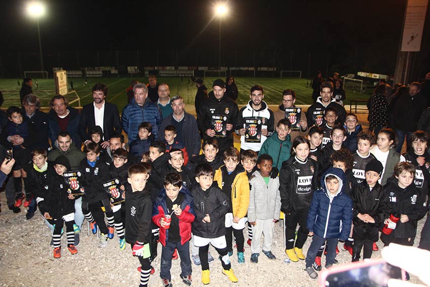 Caldas lançou nova edição da caderneta de cromos