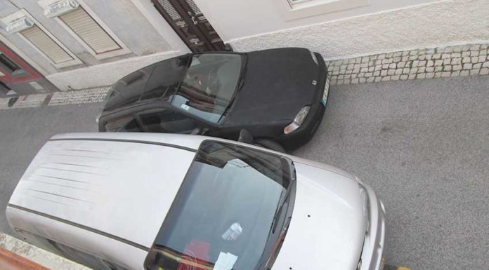 O péssimo estacionamento na rua dos Artistas Gazeta das Caldas