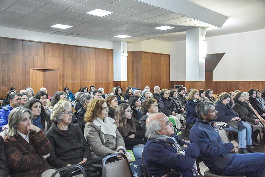 Uma conferência contra a “banalização da morte”