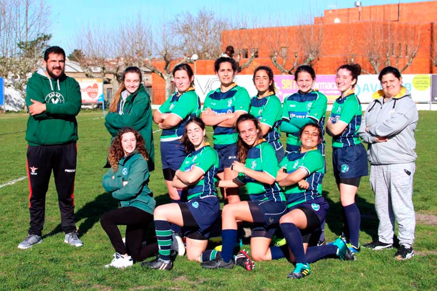 Equipa feminina no torneio da Lousã