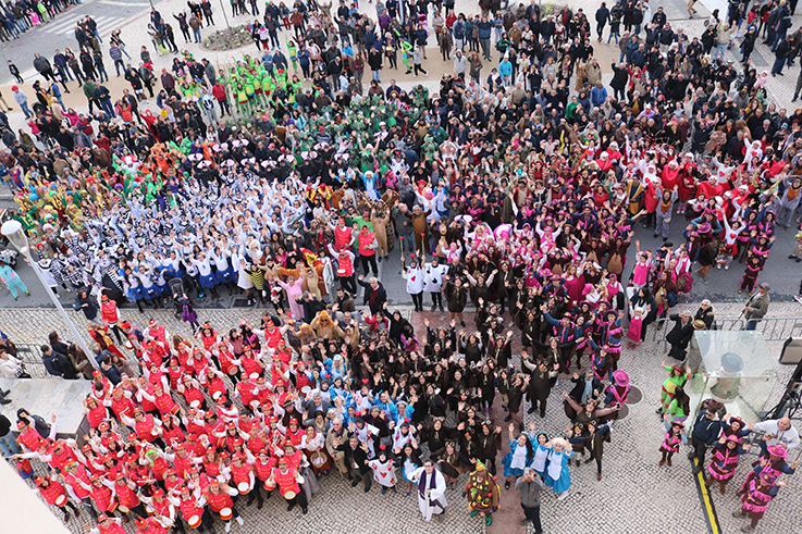 Hospital Termal, a geringonça, Marcelo Rebelo   de Sousa e Bruno de Carvalho saíram à rua  no Carnaval das Caldas da Rainha
