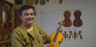 Workshop de cavaquinho e visita ao Luthier D’Óbidos