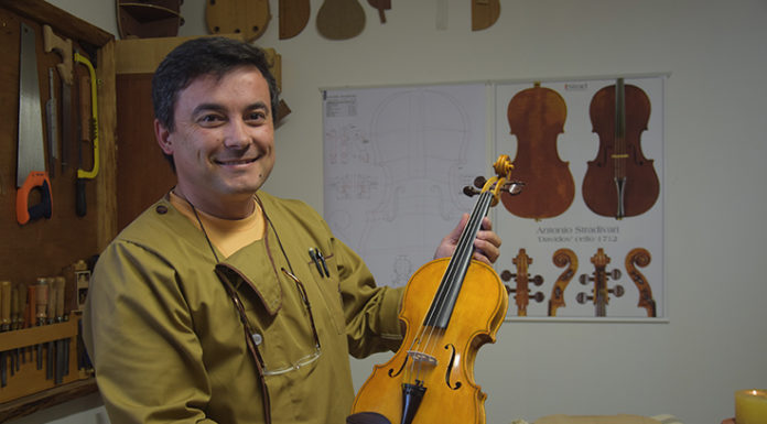 Workshop de cavaquinho e visita ao Luthier D’Óbidos