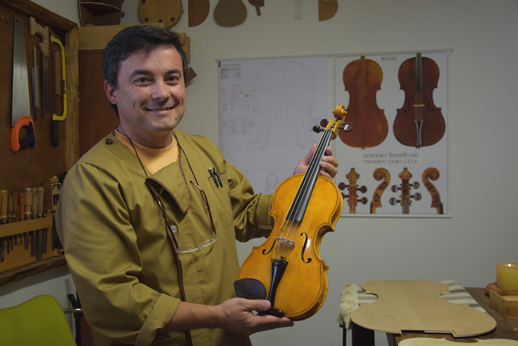 Workshop de cavaquinho e visita ao Luthier D’Óbidos