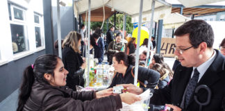 Escola Básica do Bairro dos Arneiros promoveu Mercadinho da Primavera