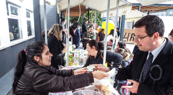 Escola Básica do Bairro dos Arneiros promoveu Mercadinho da Primavera