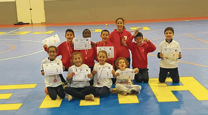 Equipa do Arneirense com a maior pontuação no Convívio de Benjamins do GD Pedreiras