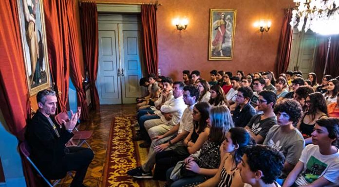 Alunos da Raul Proença com José Luís Peixoto