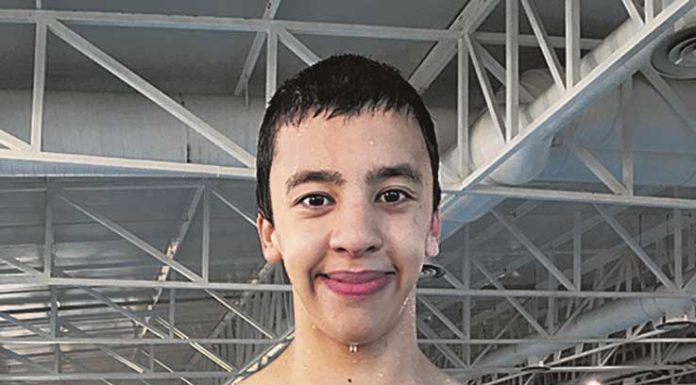 Gil Lemos representa Pimpões/Cimai no Encontro do Jovem Nadador 2019