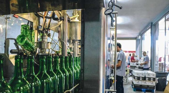 Aumento das taxas alfandegárias na América preocupa produtores de vinho do Oeste Gazeta das Caldas - taxas alfandegárias