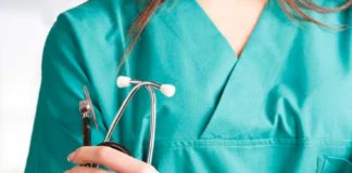 “É preciso ter gosto por aquilo que fazemos, especialmente em enfermagem onde prestamos cuidados directos”