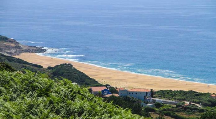 Praia do Salgado também já tem Bandeira Azul e vai ser vigiada