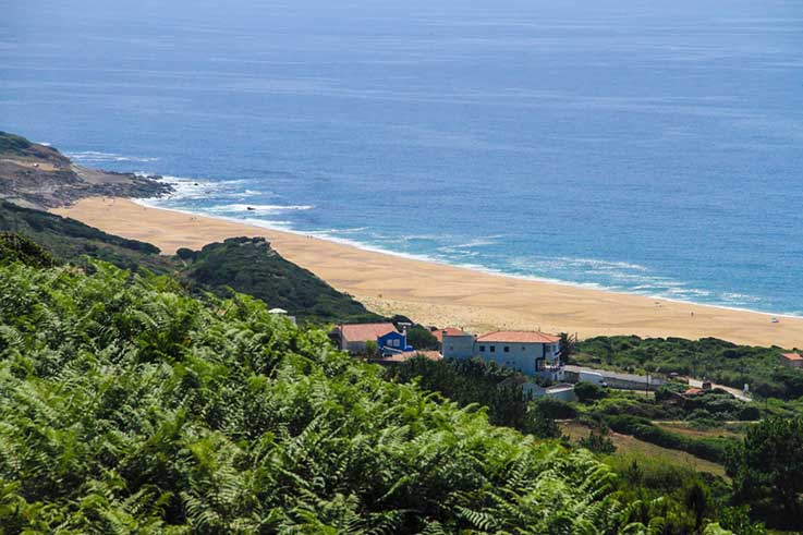 Praia do Salgado também já tem Bandeira Azul e vai ser vigiada