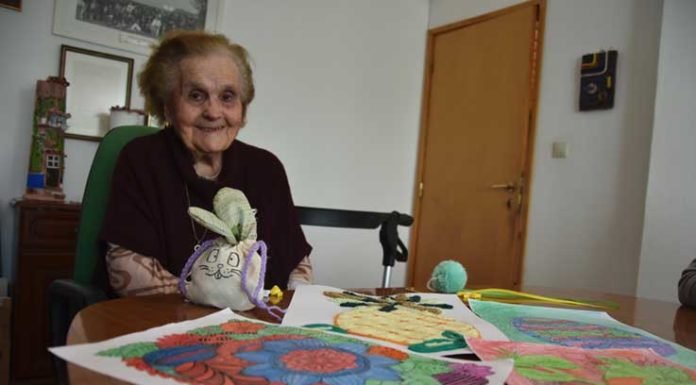 Isabel Vitorino tem 98 anos e muitas histórias para contar